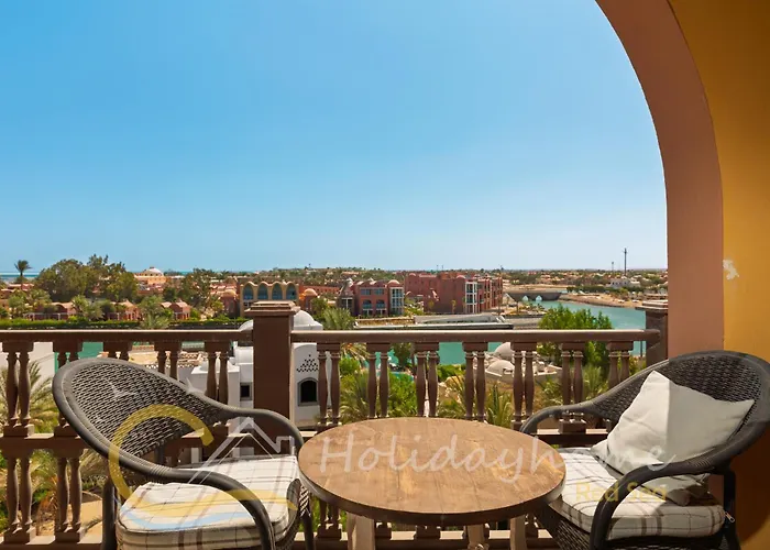 2-br Penthouse With Roof Terrace In Abu Tig Marina Apartment *